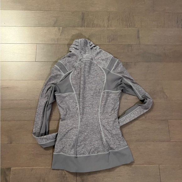 Lululemon Bhakti Yoga Jacket Asymmetrical Double
Zip Up Size 4 - Picture 5 of 5